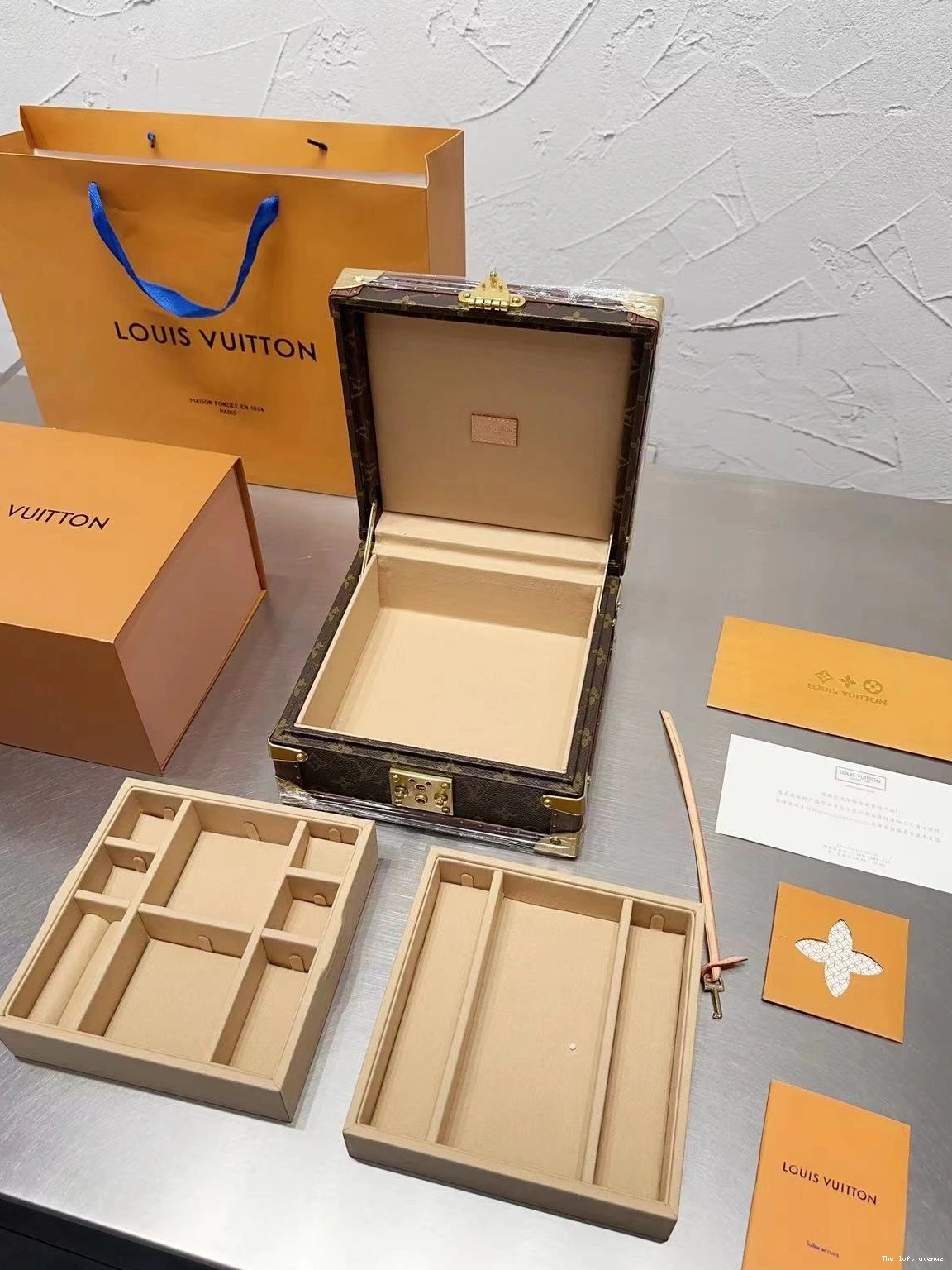 LV BOX CUSTOM JEWELRY 0807
